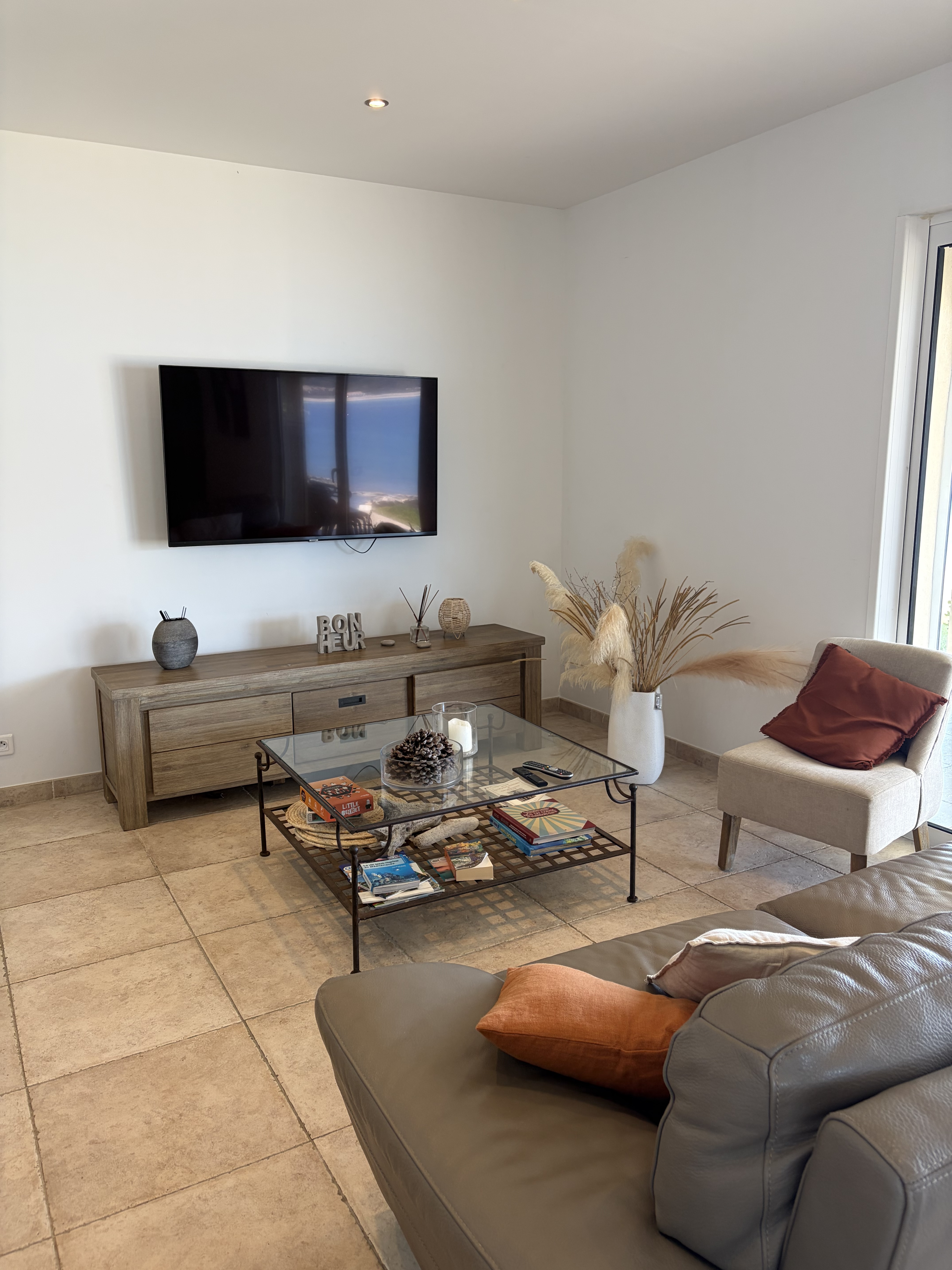 Salon avec Smart TV